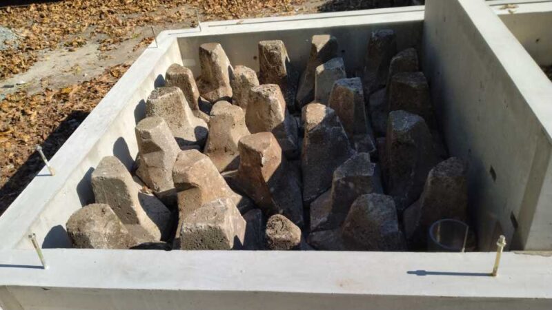 浴室洗い場埋め戻しパズルのように並んだ間地ブロック