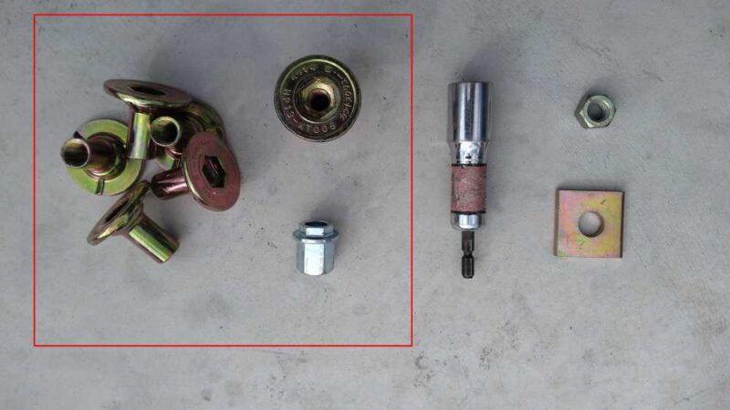 座掘り機能付き座金の写真