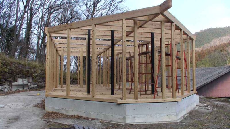 DIYで行った梁架け作業完了写真