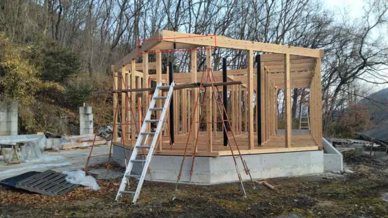 片持ち梁に繋がる梁の写真