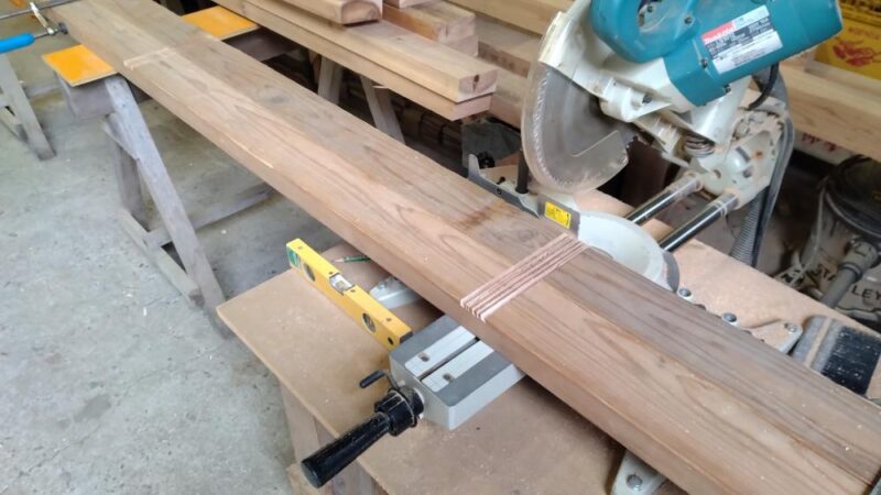 丸ノコによる、まぐさ・窓台の欠き込み