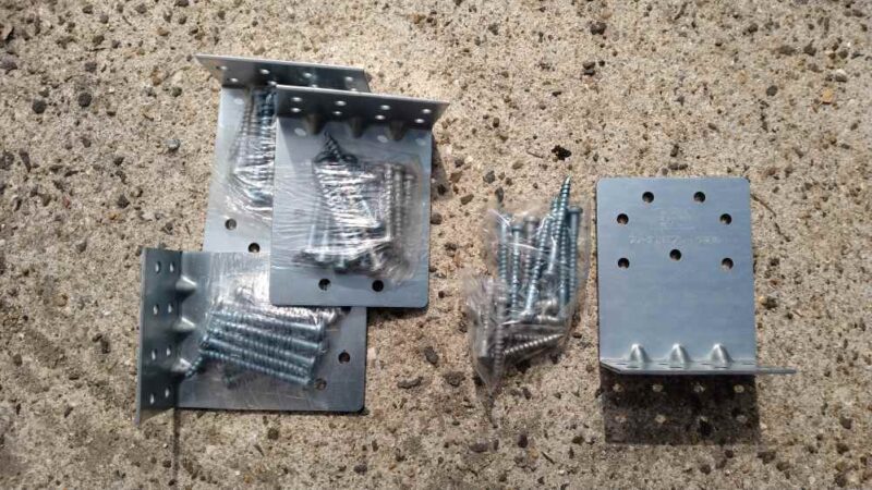 筋交い金物の写真