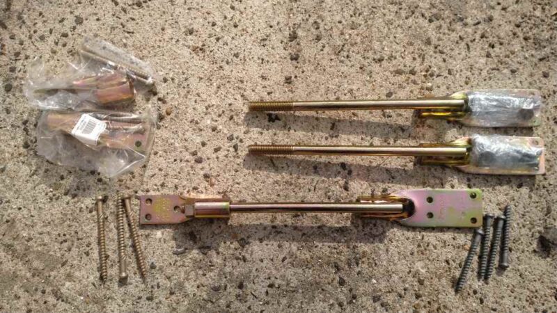 羽子板金物（羽子板ボルト）の写真