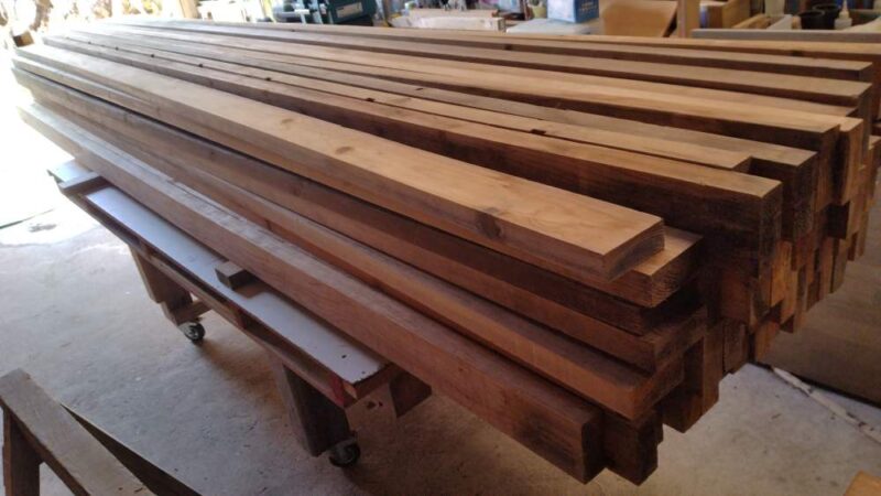 余り物を頂いて、集めておいた手持ちの木材の写真