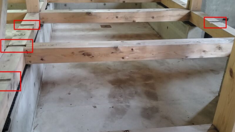 間柱用のプレカット加工部分