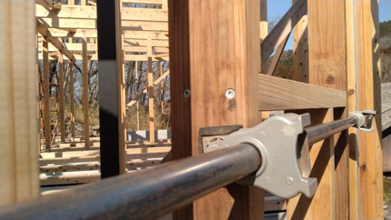 ガッチリ固定できる垂木用ビス